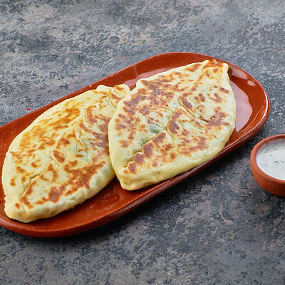 Кутабы с сыром и зеленью в Ели-Пили по цене 480 ₽