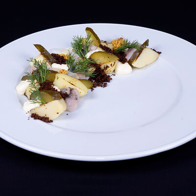 Салат Селедочка под водочку в Комедия по цене 13 р.