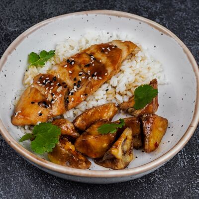 Куриная грудка с карамелизированным баклажаном в Dimcoffee по цене 550 ₽