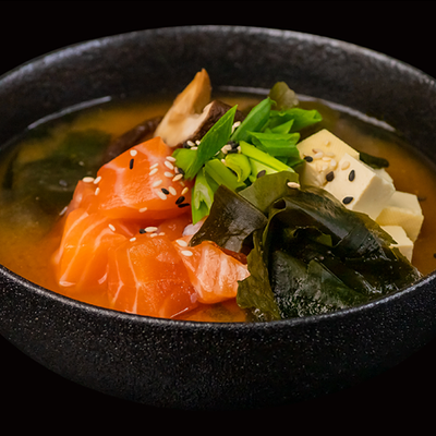 Суп Мисо с лососем в SUSHIлка по цене 715 ₽