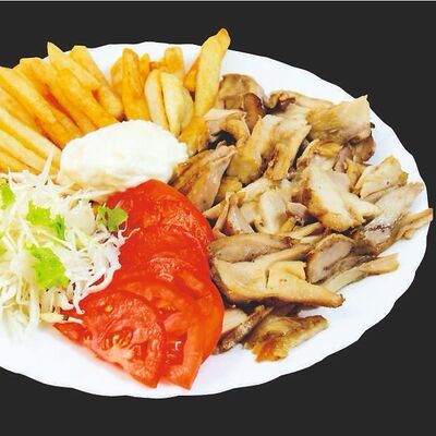 Шаурма с картофелем фри на тарелкев Шаурма 24 по цене 500 ₽