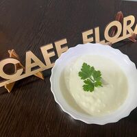 Мацони с чесноком в Флора