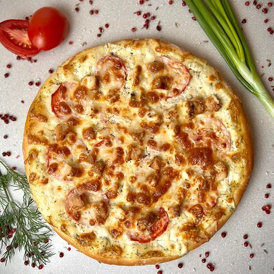 №6 Пицца Курочка Ряба в Батон и булка по цене 561 ₽