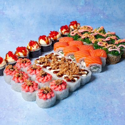 Набор Тот самый в Rocky Rolls - японская кухня по цене 1899 ₽
