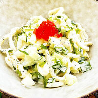 Салат с кальмаром в Место Про Тесто