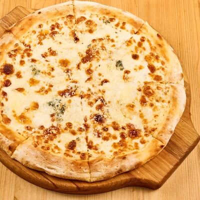 Пицца 4 сырав 4 сыра по цене 910 ₽