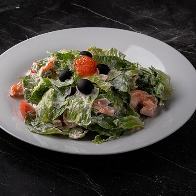 Из креветок и семги в Оливье по цене 850 ₽