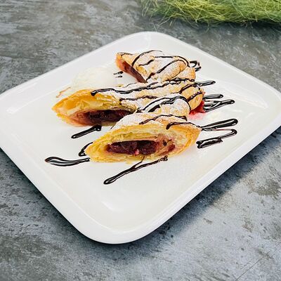 Штрудель ягодный в Асгард по цене 440 ₽