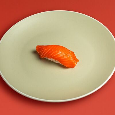 Суши Лосось в SushiMe по цене 239 ₽
