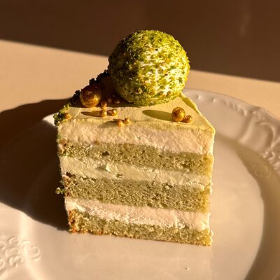 Фисташковый пломбир в Бисквит по цене 580 ₽