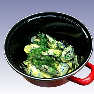 Мидии в сливочном соусе в Фудмолл Кузня по цене 849 ₽