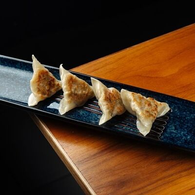 Гедза с креветками в Buba Sushi по цене 1060 ₽