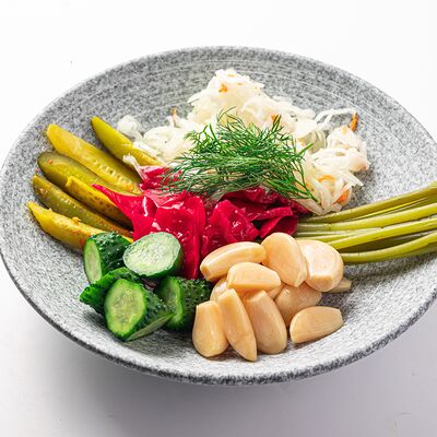 Домашние соленья в Финнеганс по цене 640 ₽