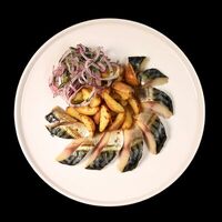 Скумбрия с картофелем мини в Beer & Fire Grill