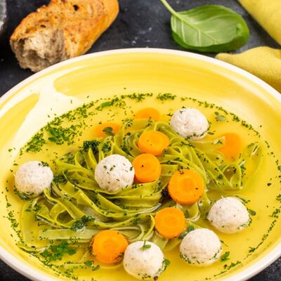 Бульон куриный в Гастромагазин Alla Carte по цене 450 ₽