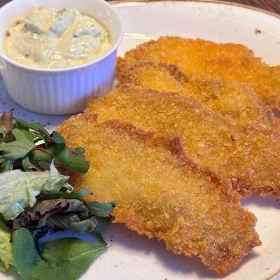 Сом в темпуре с соусом Цахтон в Акватория по цене 520 ₽