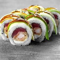 Ролл Фуджи в ROLLS KING SUSHI KINGDOM