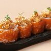 Ролл с тартаром из лосося в Sushi Break по цене 690