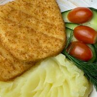 Картофельное пюре с куриными котлетами в Хинкали Хаус