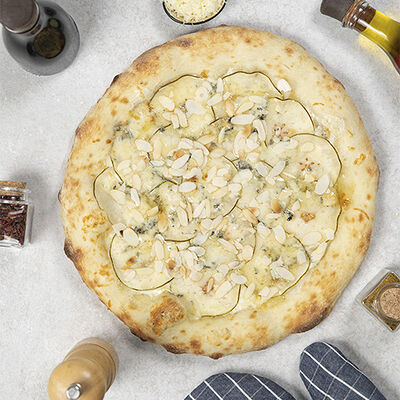 Пицца груша Блю-чиз в Risoy по цене 929 ₽