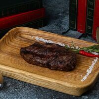 Стейк Нью йорк в McKey Pub & Restauraunt