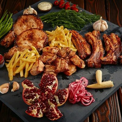 Набор Поросёнок в Шашлычный двор по цене 4480