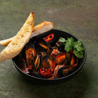 Мидии в томатном соусе в Бай Тай