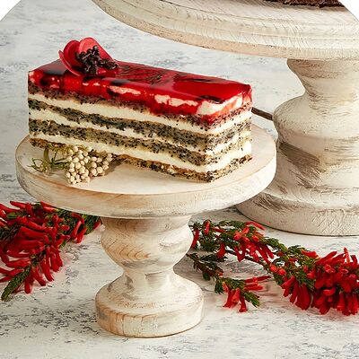 Пирожное Маковое поле в Кондитерская СантОноре по цене 250 ₽