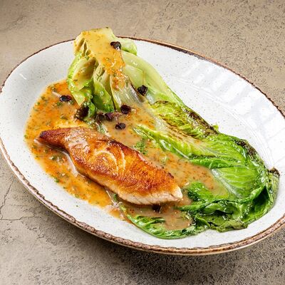 Стейк лосось с жареным Романо в У рыбака по цене 1650 ₽