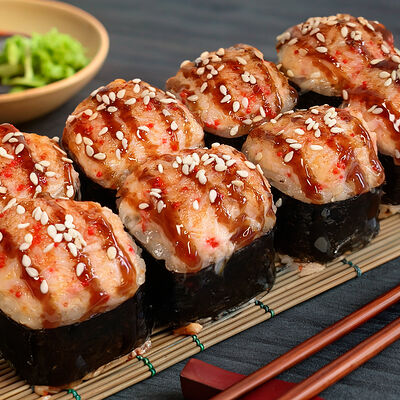 Запечённые роллы Краб в Yorokobi по цене 550 ₽