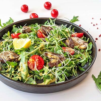 Теплый салат с куриной печенью в Линдфорс по цене 870 ₽