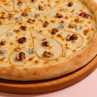 Пицца Горгонзола с грушей 30 см в Lucky Pizza по цене 669 ₽