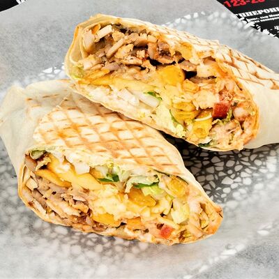 Шаурма с курицей в Шашлычная 34 по цене 295 ₽