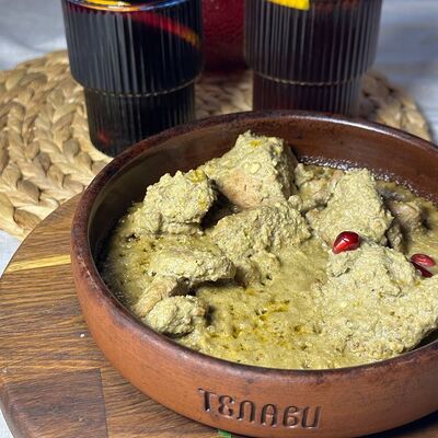 Сациви из куриного бедра в Телави по цене 570 ₽