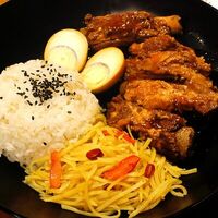 Рис со свиными ребрышками в SY Китайская кухня