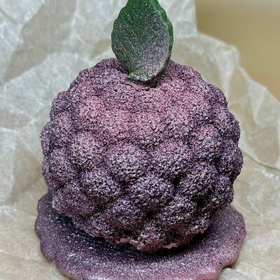 Пирожное муссовое пломбир черная смородина в Кондитерская Эклер по цене 638 ₽