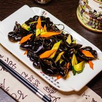 Салат из древесных грибов в Китайская кухня ЖУИ