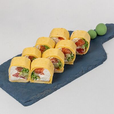 Тортилья с лососем в Sekai Суши по цене 490 ₽