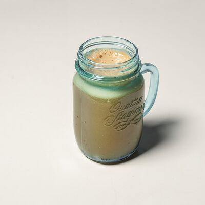 Сок свежевыжатый яблочный в Coffee Boom по цене 750 ₽