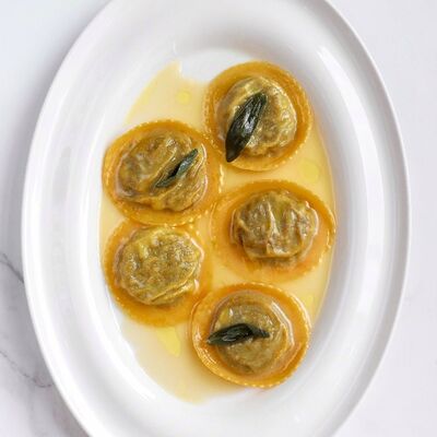 Равиоли с ягненком, шалфей в Londri по цене 1550 ₽