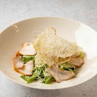 Цезарь с копченой курицей в Ленина 81