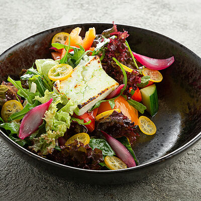 Салат с запеченным фермерским сыром в Склад 22 по цене 600