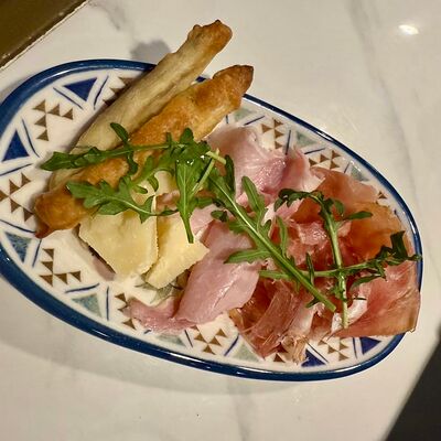 Антипасто Мясная в Vinch по цене 590 ₽