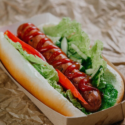 Фреш-дог с куриной сосиской в В рот хот-дог по цене 329 ₽