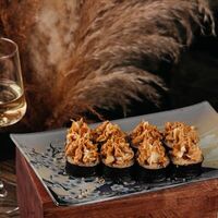 Запечённый ролл Динамит в Hookah time