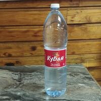 Вода Кубай негазировнная в ЗОЛОТОЙ КАРАВАН