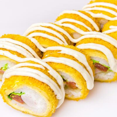 Цезарь темпура в SushiShark по цене 449 ₽