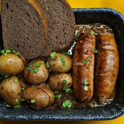 Тушенные в пиве колбаски в Basilico Pizza по цене 780 ₽