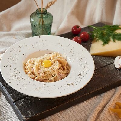 Спагетти Карбонара в Debaton по цене 396