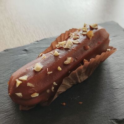 Эклер карамельный в Столовая по цене 230 ₽